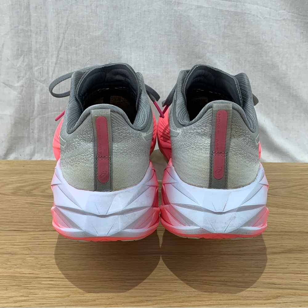 Asics Novablast 4 Sheet Rock/White/Pink Running Shoes Women’s Size 10 - Picture 5 of 10